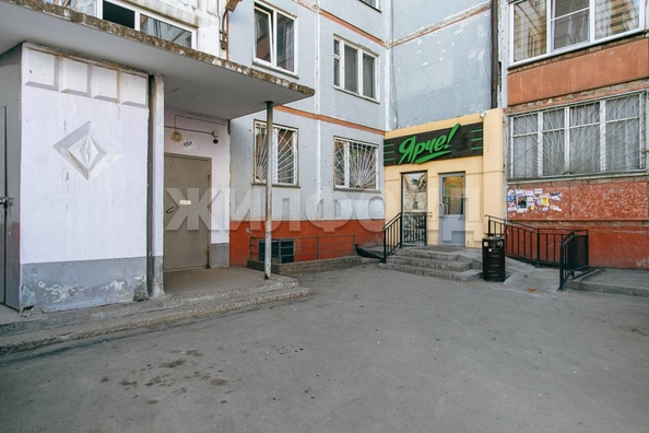 
  Продается 3-комн. квартира, 61.8 м², Комсомольская ул, д. 4
. Фото 10.