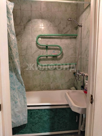 
  Продается 4-комн. квартира, 69.5 м², Доватора ул, д. 25
. Фото 13.