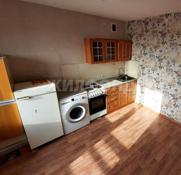 
  Продается 1-комн. квартира, 35.2 м², Петухова ул, д. 6/5
. Фото 4.