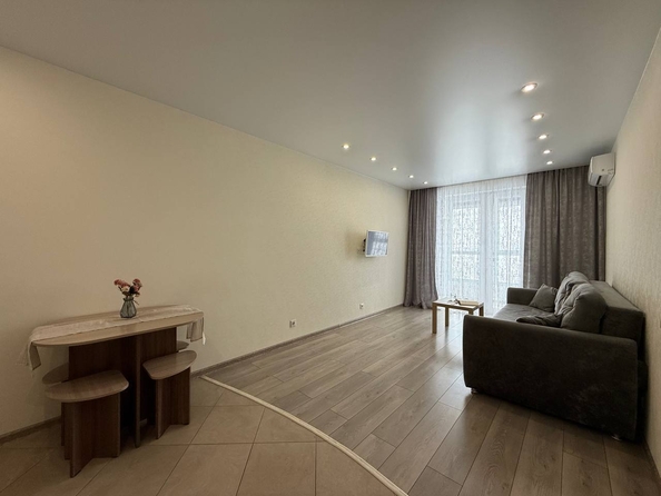 
  Сдается посуточно 1-комн. квартира, 40 м², Немировича-Данченко ул, д. 148/2
. Фото 4.