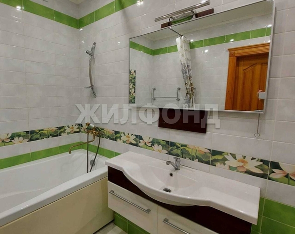 
  Продается 2-комн. квартира, 65.9 м², Волховская ул, д. 33/1
. Фото 9.