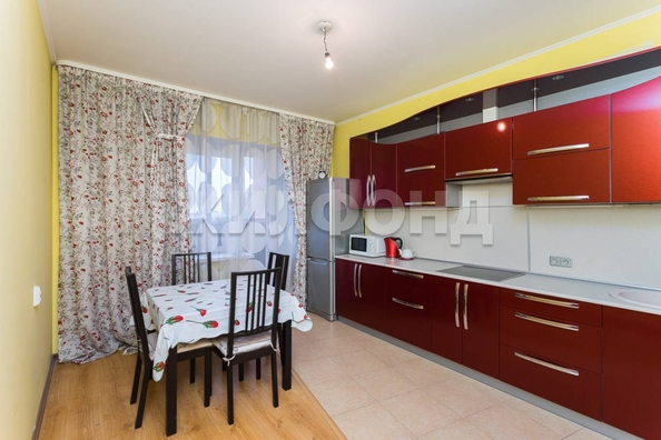
  Продается 3-комн. квартира, 86.8 м², В. Высоцкого ул, д. 33
. Фото 16.