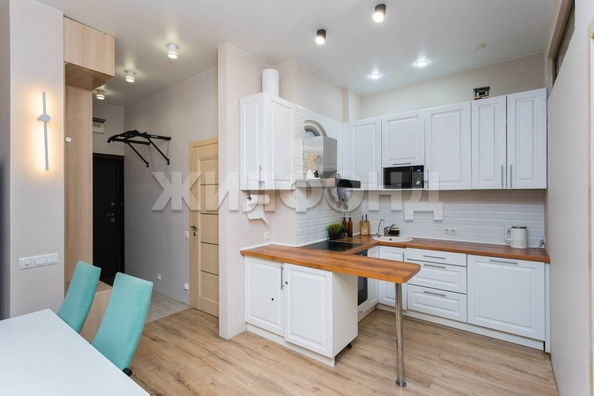 
  Продается 3-комн. квартира, 55 м², Кавалерийская ул, д. 7
. Фото 1.