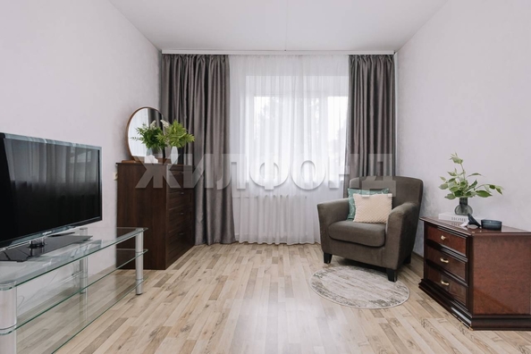 
  Продается 1-комн. квартира, 40 м², Баумана ул, д. 3/2
. Фото 2.