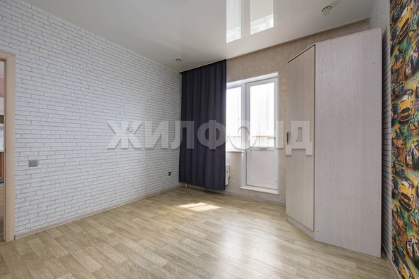 
  Продается 3-комн. квартира, 48 м², Виктора Уса ул, д. 11
. Фото 9.