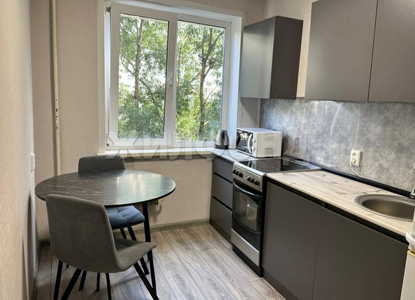 
  Продается 2-комн. квартира, 43.7 м², Троллейная ул, д. 20
. Фото 1.
