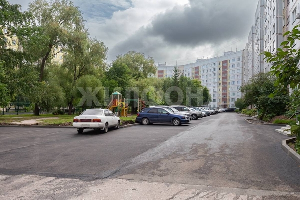 
  Продается 3-комн. квартира, 63.3 м², Демакова ул, д. 18
. Фото 2.