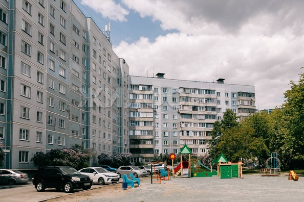 
  Продается 4-комн. квартира, 108.7 м², Краснообск, д. 212
. Фото 4.