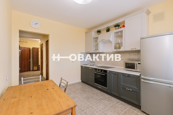 
  Продается 2-комн. квартира, 67.9 м², Сибревкома ул, д. 7/1
. Фото 8.
