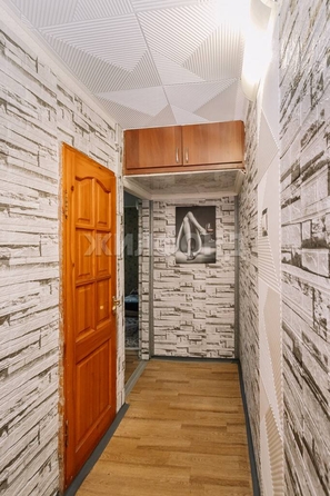 
  Продается 2-комн. квартира, 46.1 м², Петухова ул, д. 42
. Фото 9.