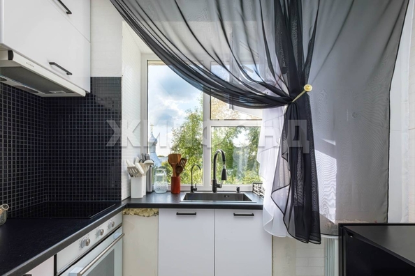 
  Продается 2-комн. квартира, 42 м², Коченевская ул, д. 1а
. Фото 4.