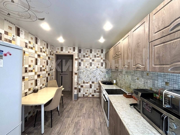 
  Продается 3-комн. квартира, 65 м², Пионерский пер, д. 13
. Фото 9.