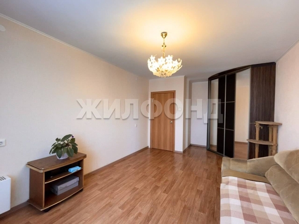 
  Продается 3-комн. квартира, 76.9 м², Петухова ул, д. 99/2
. Фото 2.