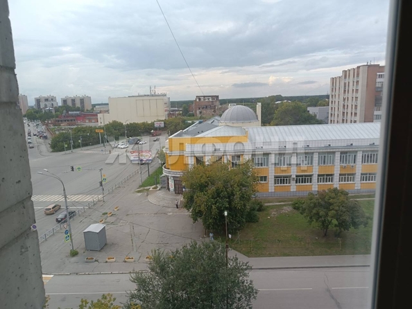 
  Продается 3-комн. квартира, 117.4 м², Ельцовская ул, д. 2
. Фото 14.