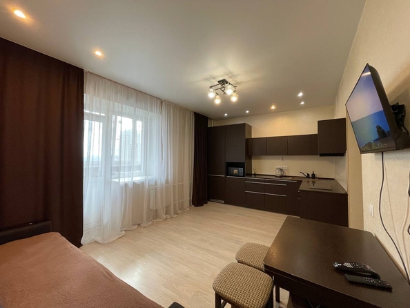 
  Сдается посуточно 1-комн. квартира, 40 м², Фабричная ул, д. 22
. Фото 9.