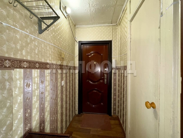 
  Продается 1-комн. квартира, 30.6 м², Есенина ул, д. 63
. Фото 4.