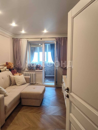 
  Продается 3-комн. квартира, 62.1 м², Столетова ул, д. 17/1
. Фото 9.