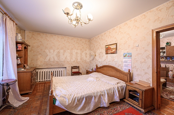 
  Сдается 3-комн. квартира, 87 м², Революции ул, д. 28
. Фото 7.