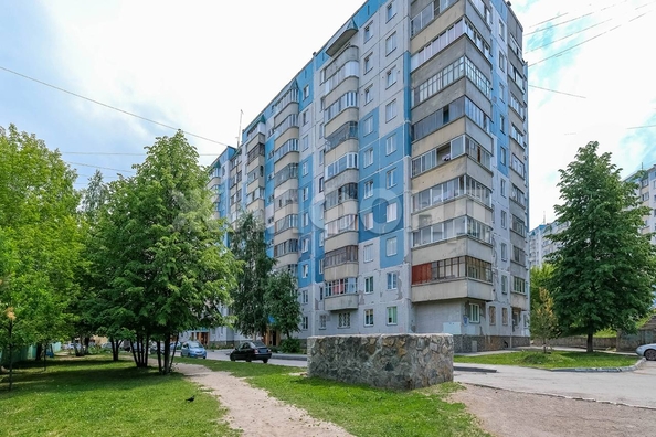 
  Продается 4-комн. квартира, 80 м², В. Высоцкого ул, д. 5
. Фото 4.