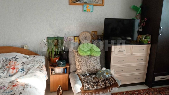 
  Продается 1-комн. квартира, 28.4 м², Микрорайон тер, д. 18
. Фото 2.