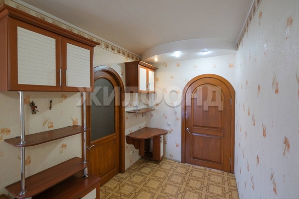 
  Продается 4-комн. квартира, 82.3 м², Вертковская ул, д. 40
. Фото 10.