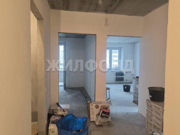 
  Продается 2-комн. квартира, 42.5 м², 3-й микрорайон, д. 20
. Фото 3.