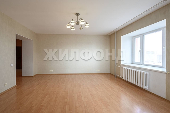 
  Продается 2-комн. квартира, 70.3 м², Орджоникидзе ул, д. 30
. Фото 10.