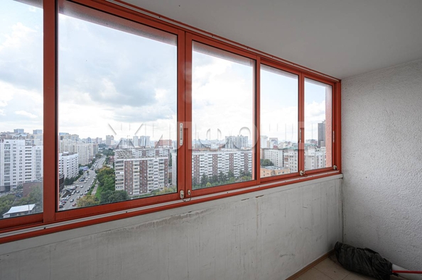 
  Продается 2-комн. квартира, 70.3 м², Орджоникидзе ул, д. 30
. Фото 13.