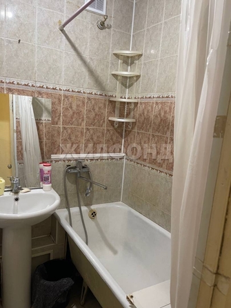 
  Продается 2-комн. квартира, 44 м², Зорге ул, д. 241
. Фото 6.