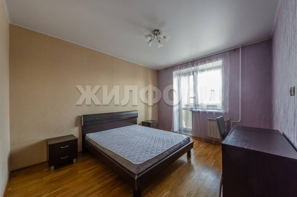 
  Продается 2-комн. квартира, 63 м², Лескова ул, д. 19
. Фото 7.
