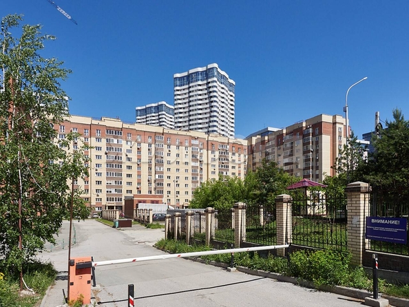 
  Продается 2-комн. квартира, 63 м², Лескова ул, д. 19
. Фото 18.