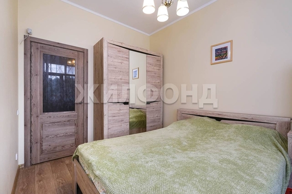 
  Продается 2-комн. квартира, 48 м², Свердлова ул, д. 11
. Фото 4.