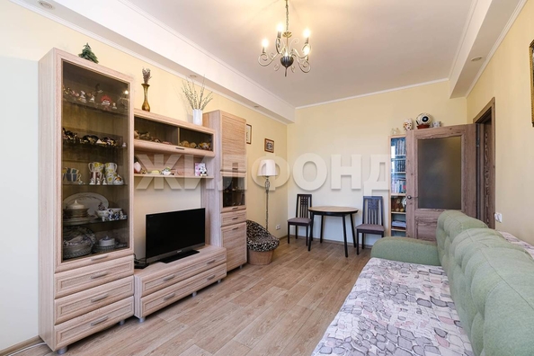 
  Продается 2-комн. квартира, 48 м², Свердлова ул, д. 11
. Фото 9.