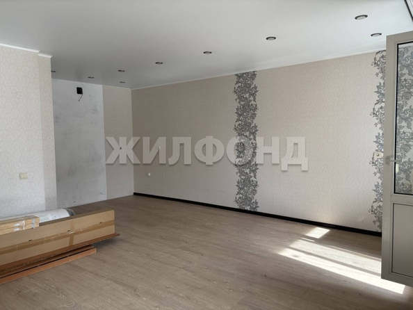 
  Продается 2-комн. квартира, 61.3 м², 2-я Обская ул, д. 69/2
. Фото 2.