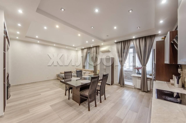 
  Продается 3-комн. квартира, 109.8 м², Толстого ул, д. 5
. Фото 2.