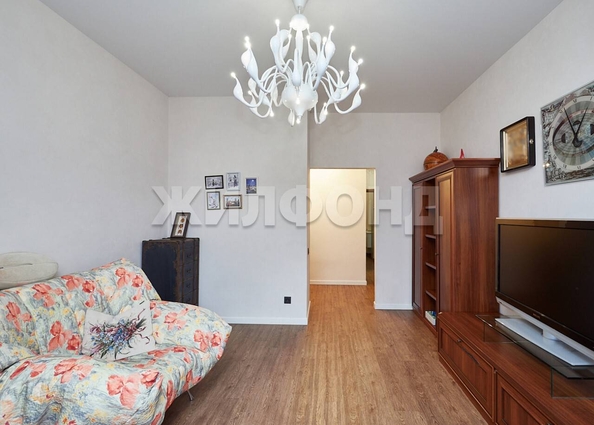 
  Продается 3-комн. квартира, 77.2 м², Крылова ул, д. 3
. Фото 10.