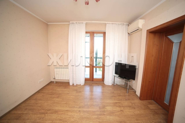 
  Продается 4-комн. квартира, 146.3 м², Нарымская ул, д. 17/2
. Фото 6.