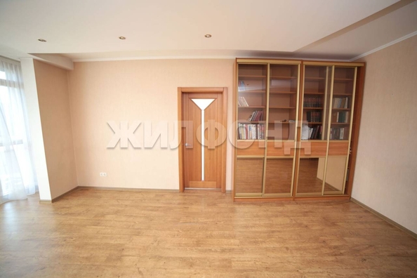 
  Продается 4-комн. квартира, 146.3 м², Нарымская ул, д. 17/2
. Фото 13.