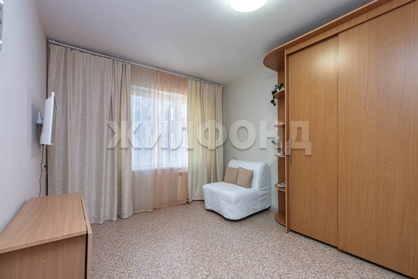 
  Продается 1-комн. квартира, 28.5 м², Чапаева ул, д. 7/3
. Фото 2.