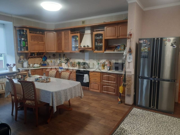 
  Продается 4-комн. квартира, 144 м², Каменская ул, д. 32
. Фото 2.