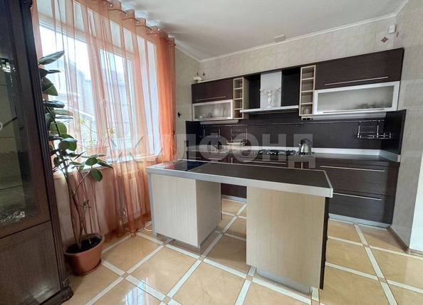 
  Продается дом, 292 м², Новосибирск
. Фото 9.