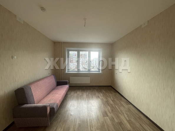 
  Продается 1-комн. квартира, 32.5 м², Титова ул, д. 256
. Фото 1.