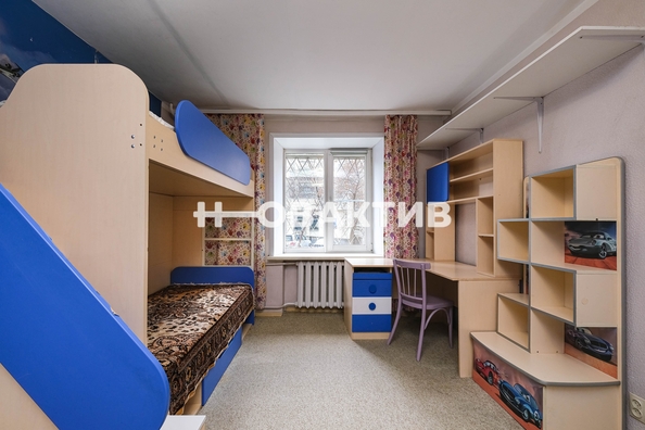 
  Продается 3-комн. квартира, 68 м², Сибирская ул, д. 49
. Фото 2.