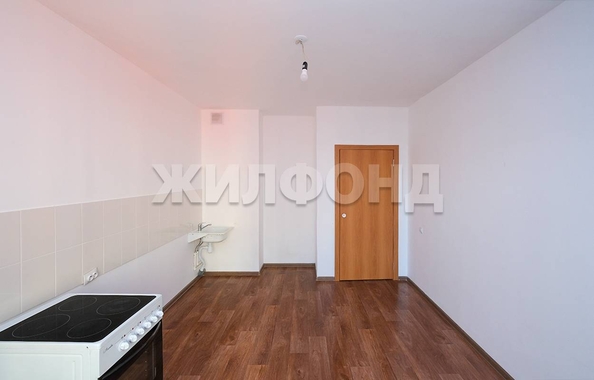 
  Продается 2-комн. квартира, 56.2 м², Степная ул, д. 262Б
. Фото 7.