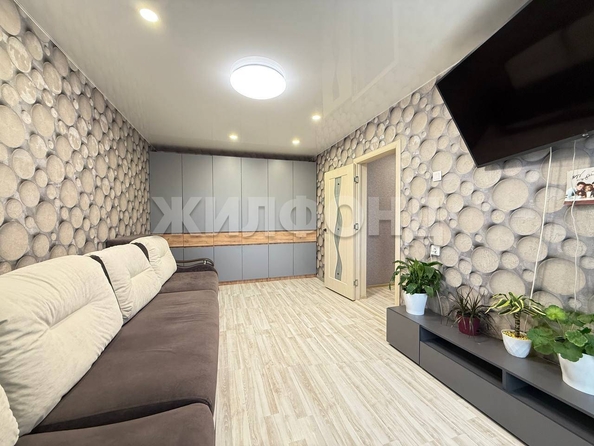 
  Продается 3-комн. квартира, 59.7 м², Чемская ул, д. 36а
. Фото 2.