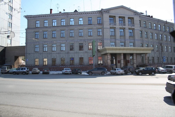 
  Продается офис, 353.6 м², Революции ул
. Фото 1.