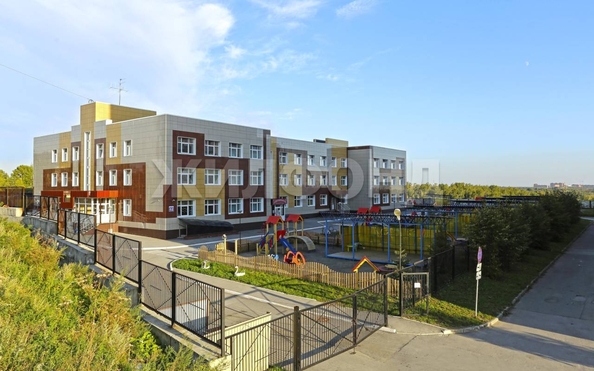 
  Продается 2-комн. квартира, 98.7 м², Татьяны Снежиной ул, д. 46/1
. Фото 3.