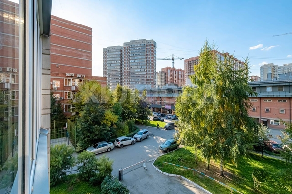 
  Продается 3-комн. квартира, 71.7 м², Балакирева ул, д. 1
. Фото 19.