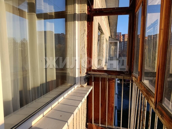 
  Продается 1-комн. квартира, 28.7 м², Куприна ул, д. 30
. Фото 3.
