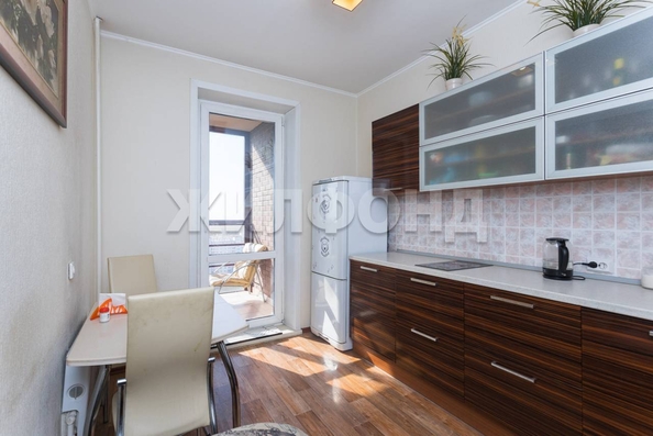 
  Продается 1-комн. квартира, 37.8 м², Тюленина ул, д. 26
. Фото 6.